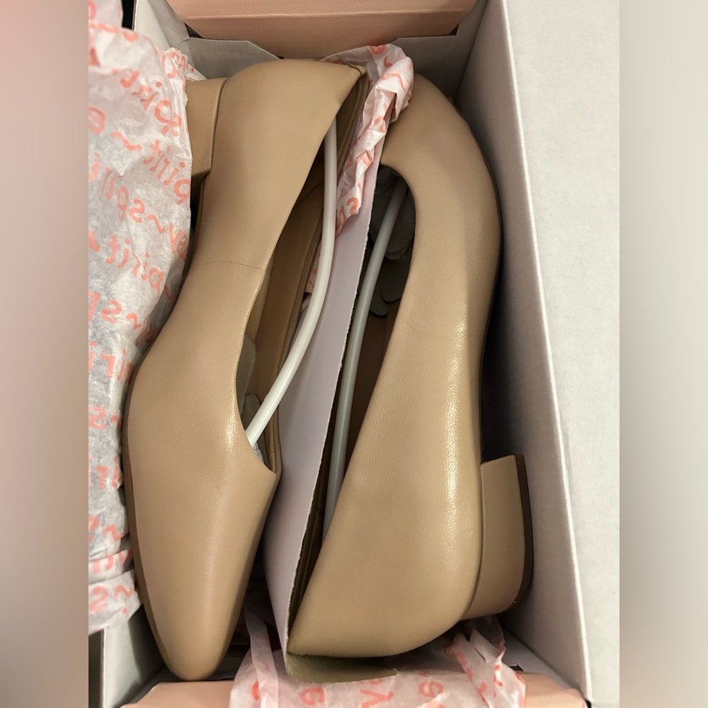 Easy Spirit Caldise Low Heel Natural Slip On Pumps Size 7.5M - Picture 3 of 8